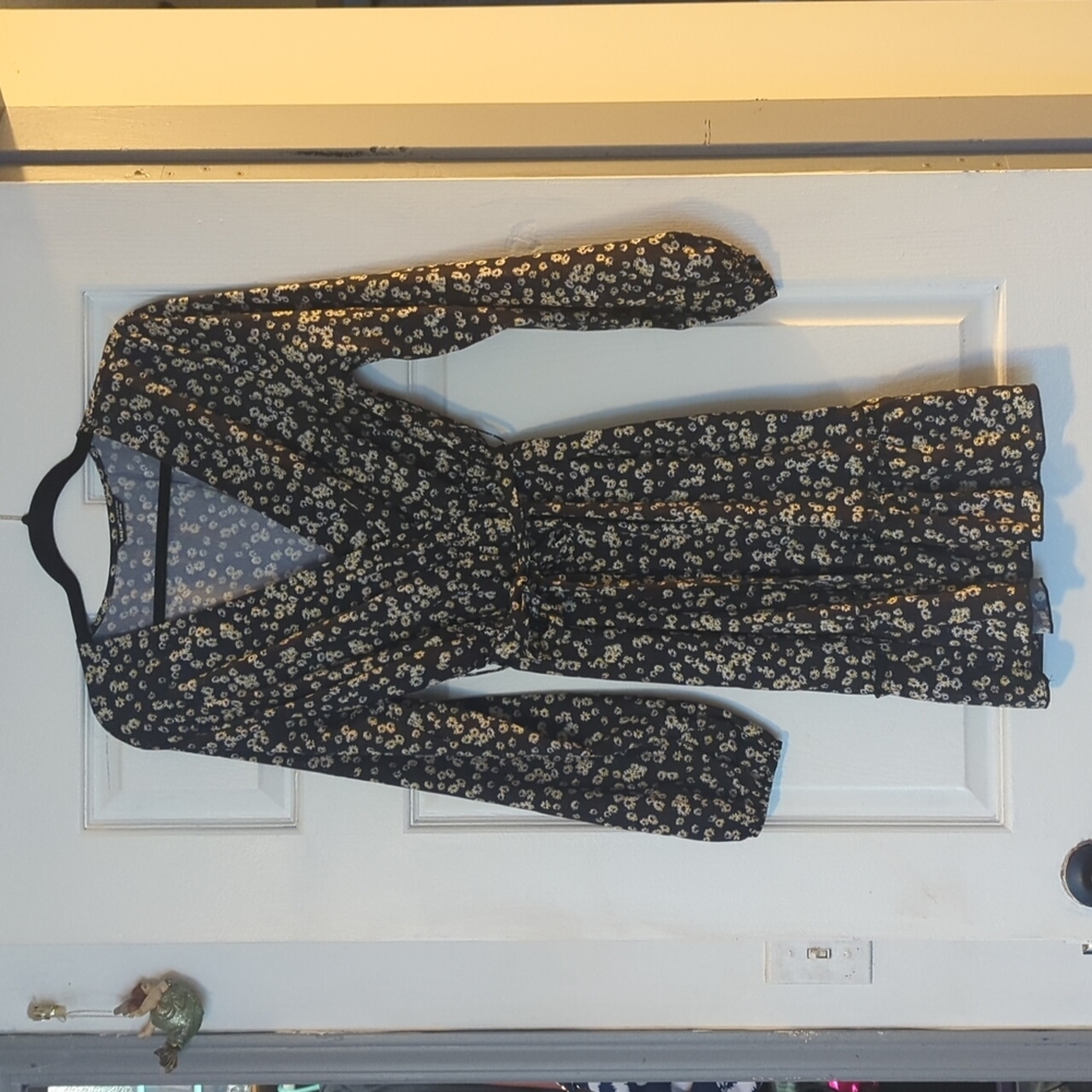 Light long sleeve dress